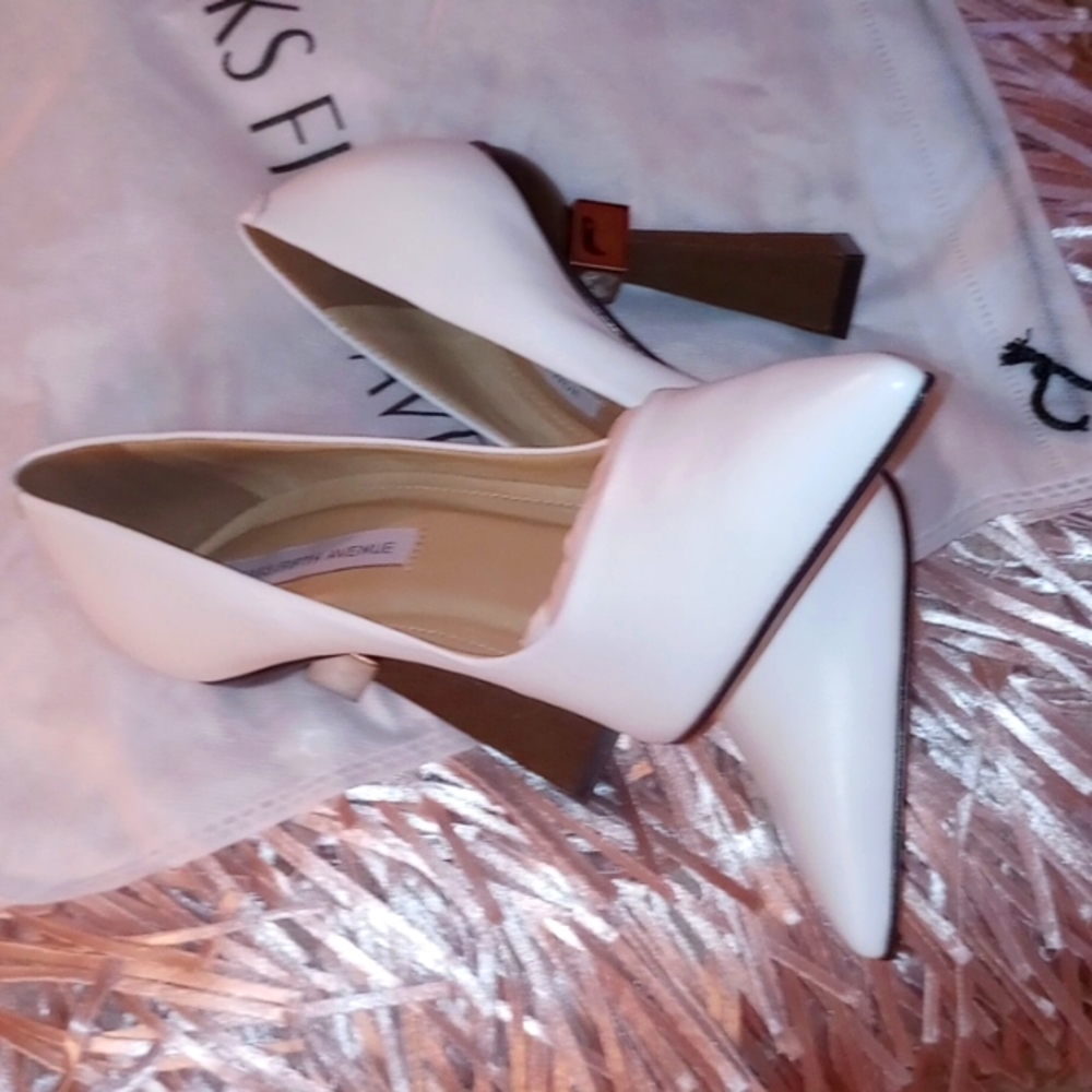 Women's 3in heels Saks Fifth Ave white triangular wood and chrome heel 6 1/2